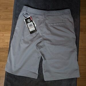 Under Armour Boys Golf Shorts NWT